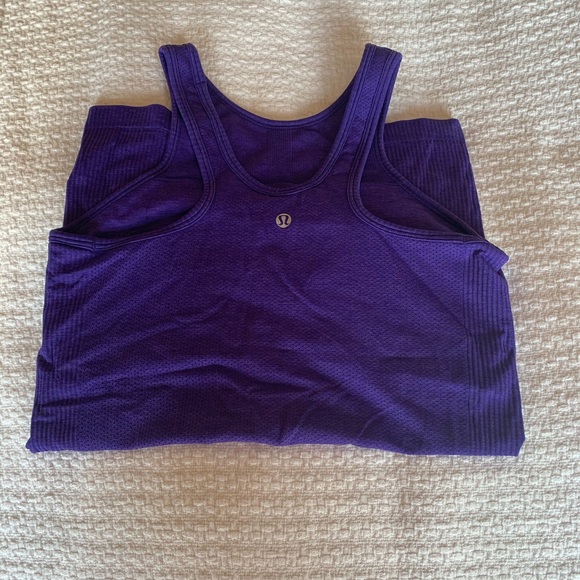 Like NEW Lululemon racerback - Picture 2 of 2